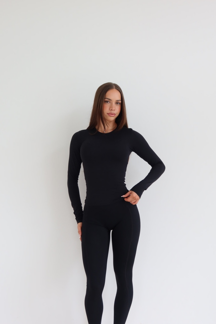 LONG SLEEVE - BLACK