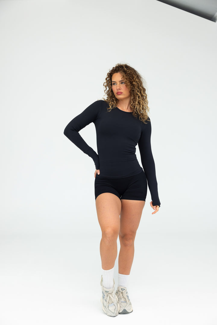 LONG SLEEVE - BLACK