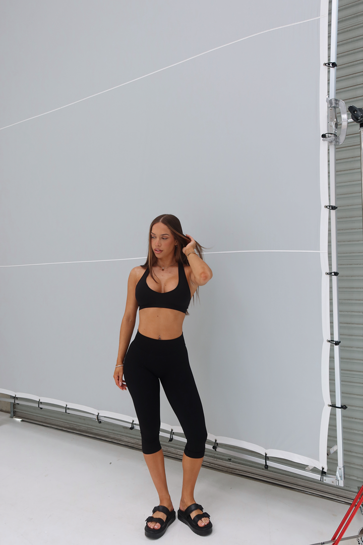 CONTOUR RACER BACK CROP - MIDNIGHT