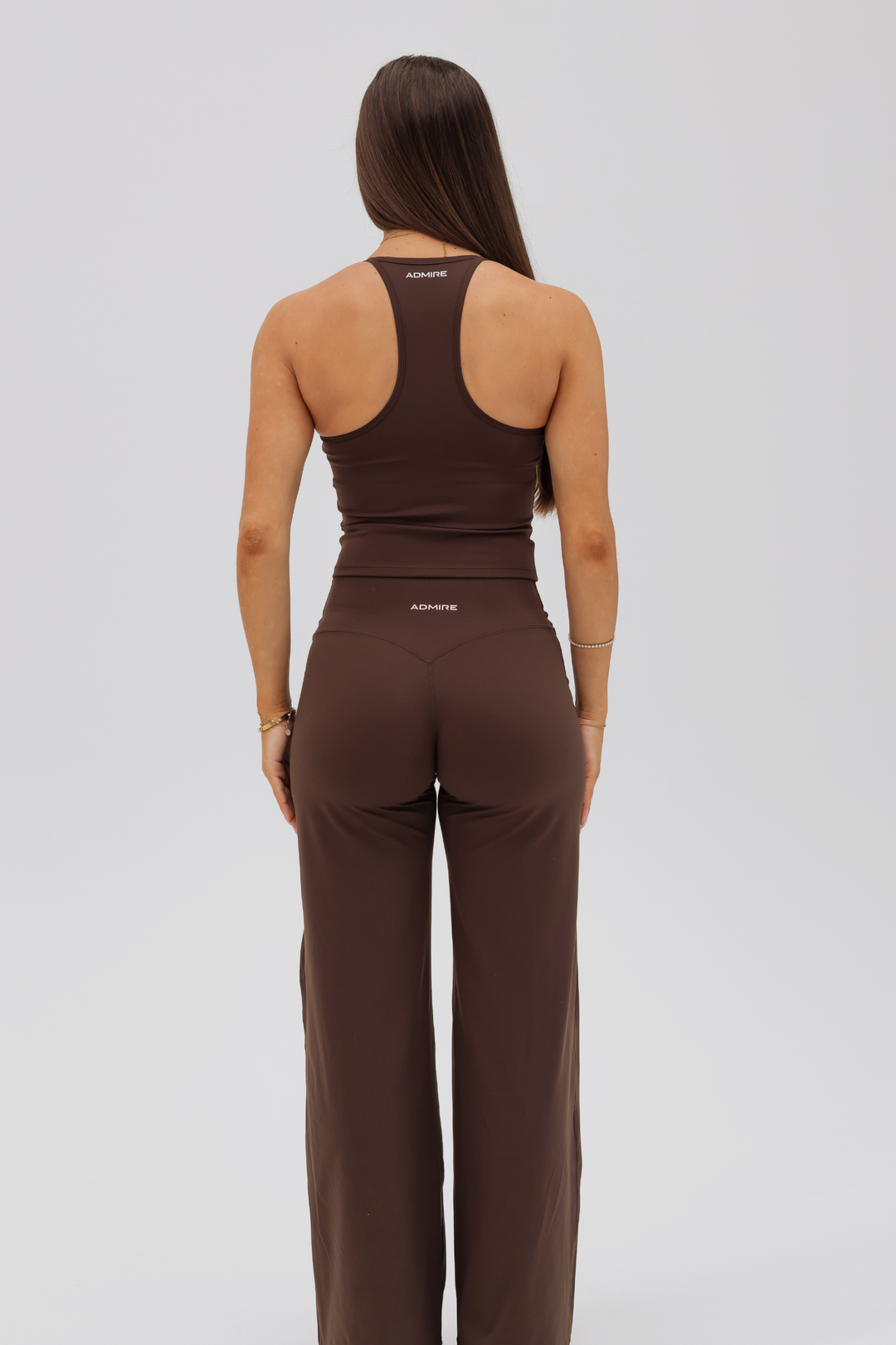 ESSENTIAL TANK - DARK BROWN