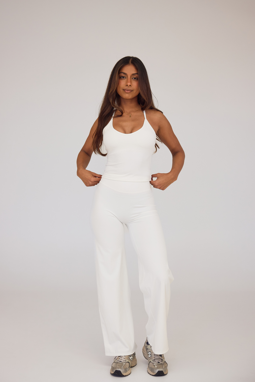 STRAIGHT LEG PANTS - WHITE
