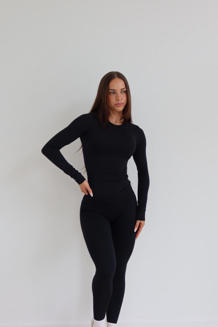 LONG SLEEVE - BLACK