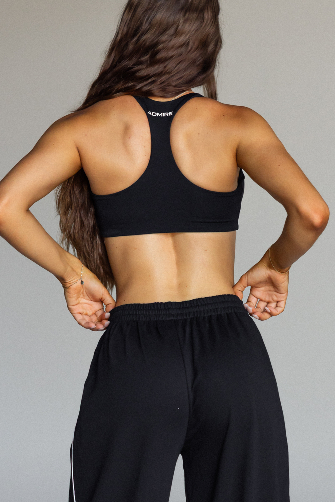 ALL DAY RACER BACK CROP - BLACK